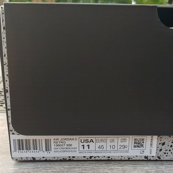 Air Jordan V 5 Retro Alternate Grape 136027-500 - Picture 12 of 14